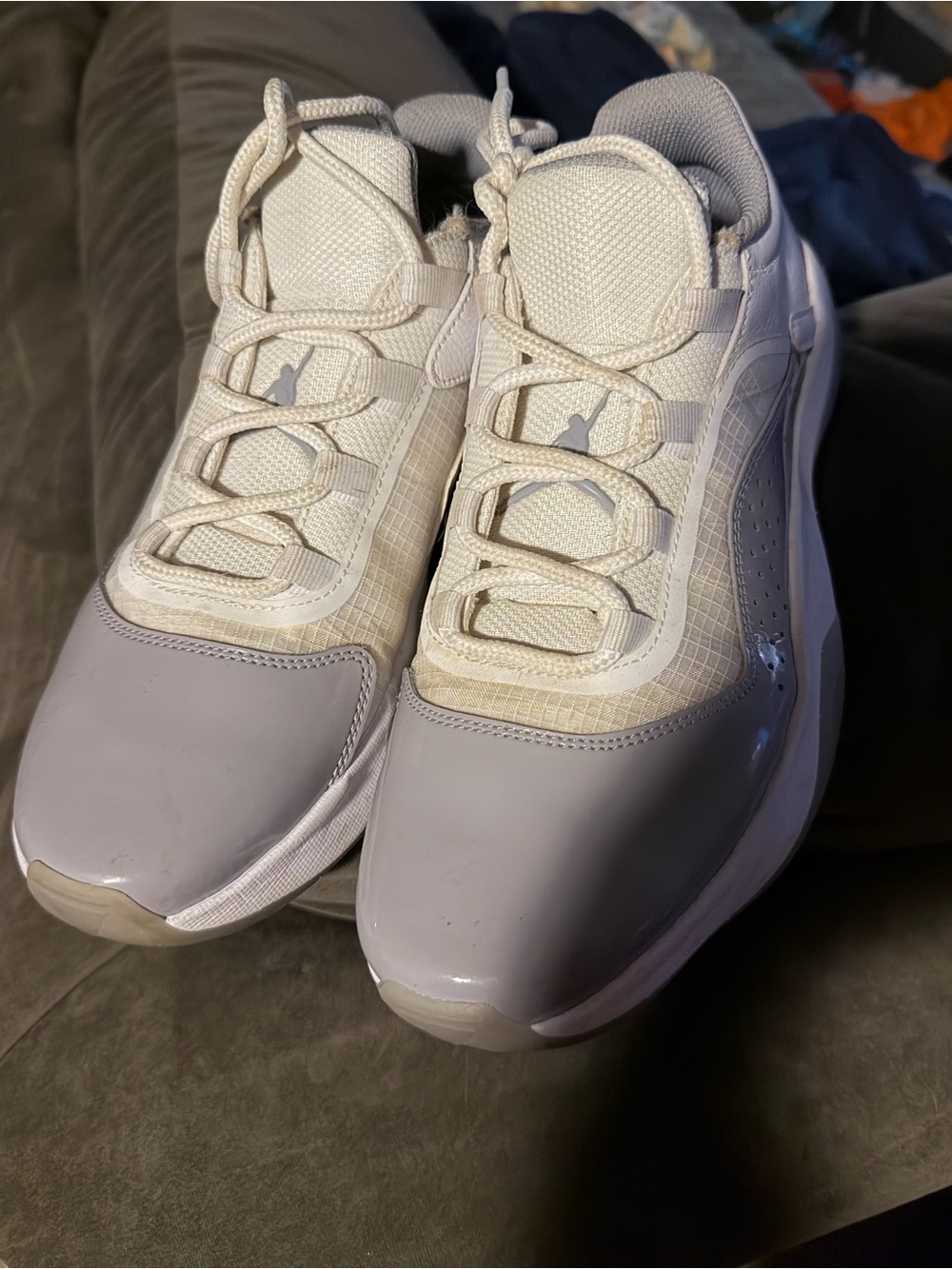 Air Jordan 11 CMFT low cement grey